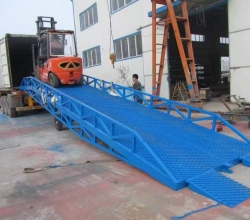 汨羅長沙移動式登車橋