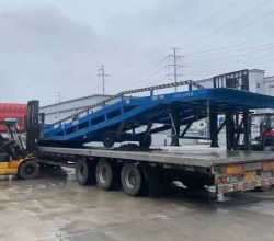 汨羅長沙移動式登車橋