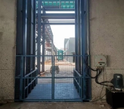 汨羅湖南導軌式升降貨梯